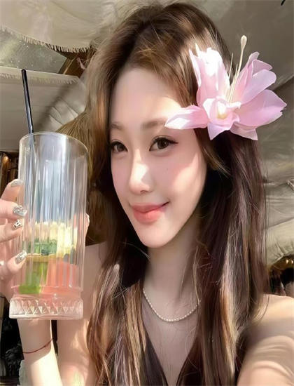 加州玩偶影视作品全面解析标杆式的：剧情深度剖析与艺术价值探讨，卫视热播